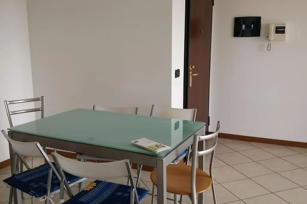Villa4Holydays - M1 Subway Milan